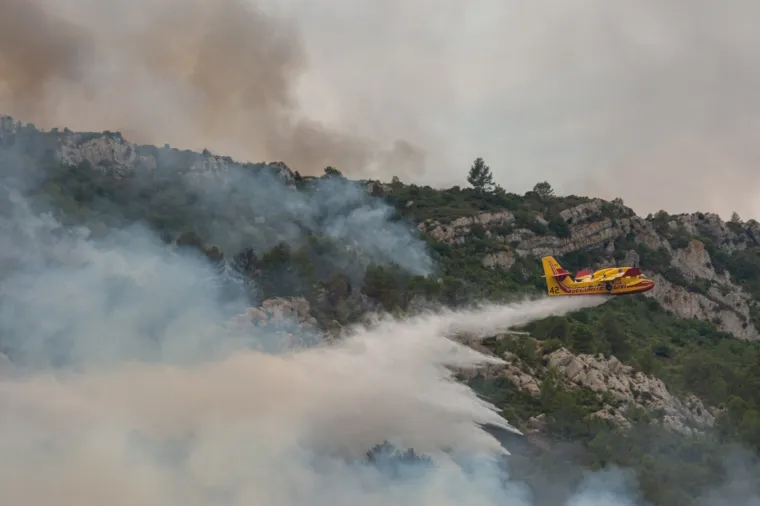 'Najrazorniji požar u 75 godina': Jedan poginuo, brojni ozlijeđeni, a &scaron;teta će se mjeriti u milijunima