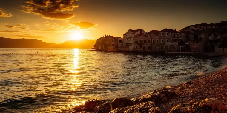 Strana agencija objavila slike hrvatskog otoka: Kameni dragulj Jadrana prepun nezaboravnih doživljaja