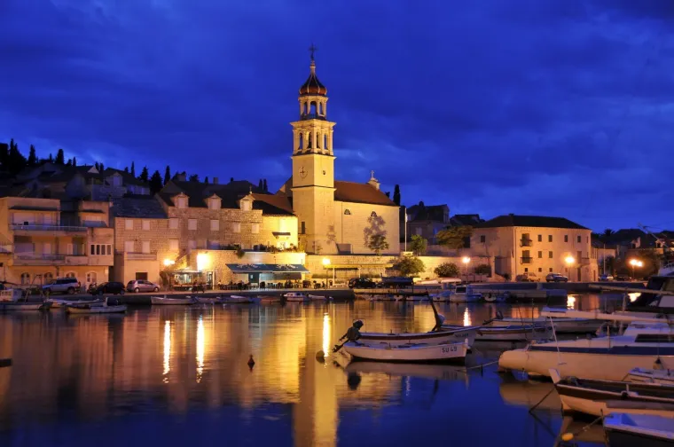 Strana agencija objavila slike hrvatskog otoka: Kameni dragulj Jadrana prepun nezaboravnih doživljaja