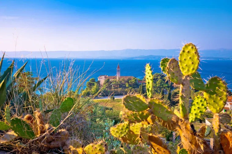 Strana agencija objavila slike hrvatskog otoka: Kameni dragulj Jadrana prepun nezaboravnih doživljaja