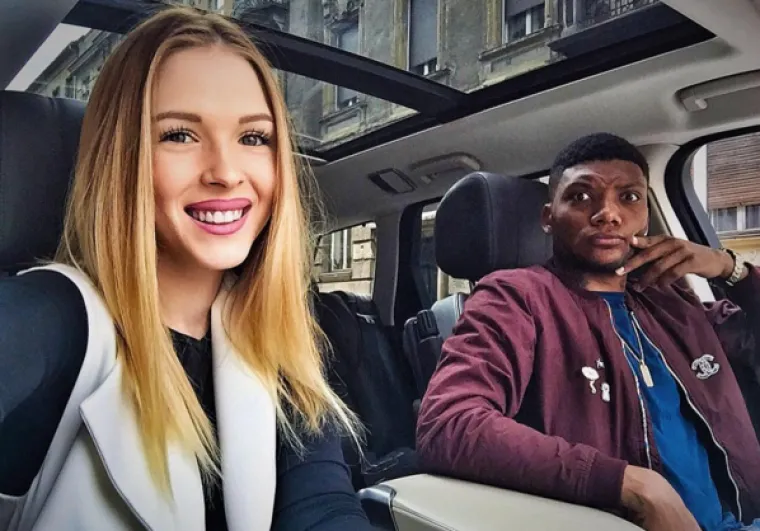 Privatni avioni i Chanel torbe: Supruga bivšeg najplaćenijeg dinamovca živi kao Kardashianke