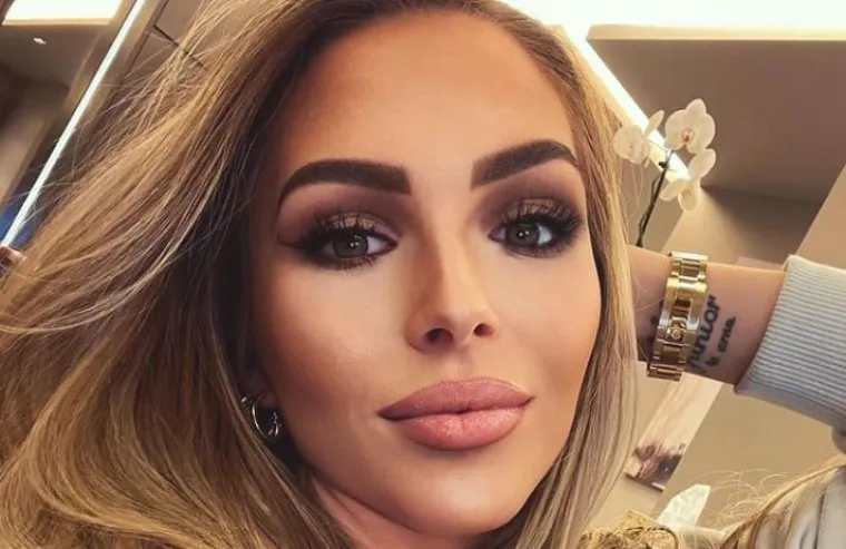 Privatni avioni i Chanel torbe: Supruga bivšeg najplaćenijeg dinamovca živi kao Kardashianke