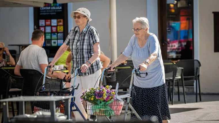 Na njoj je sve bilo tip-top: Plavu&scaron;a s povjetarcem u kosi očarala Čakovec