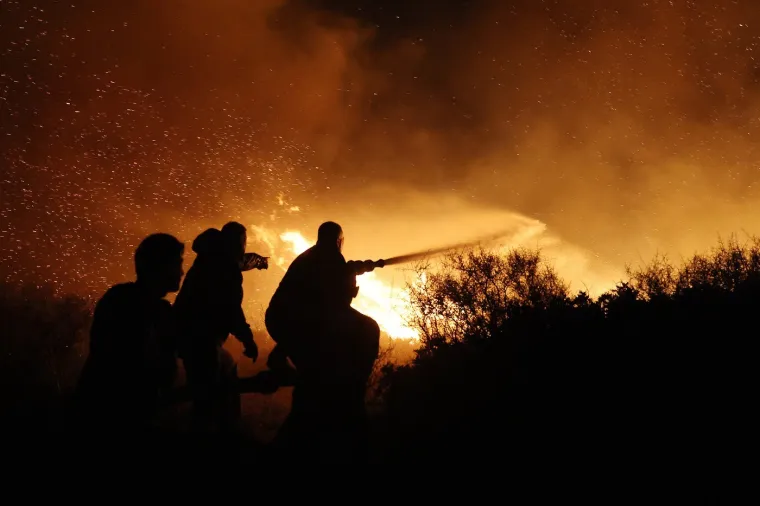 Vatreni pakao na jugu Europe, poginuo čovjek: Plinska boca bacila sumnju da nije sve slučajno