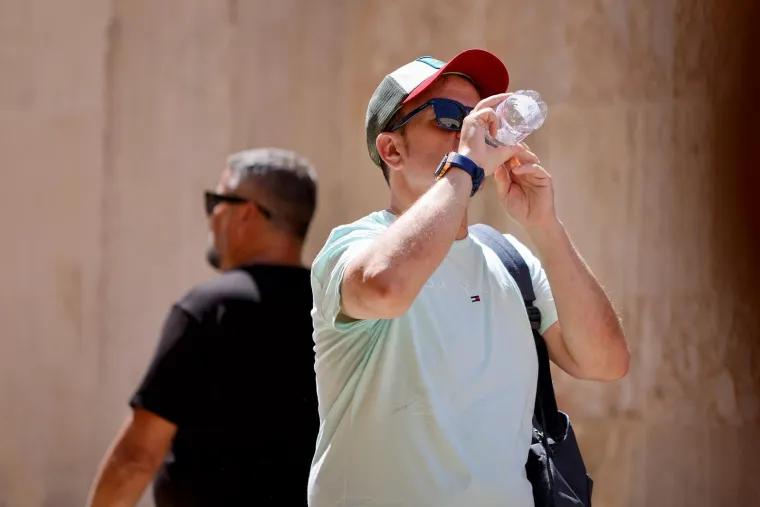 Zgodne djevojke užarile već ionako pakleno vruću Hrvatsku