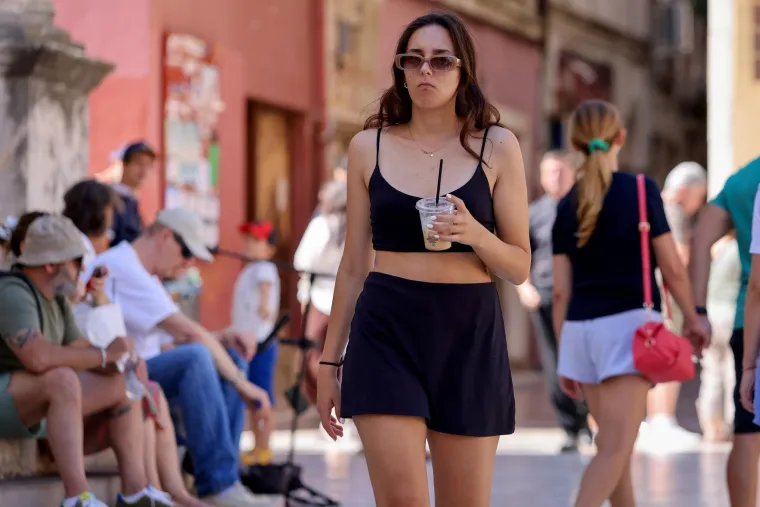 Zgodne djevojke užarile već ionako pakleno vruću Hrvatsku