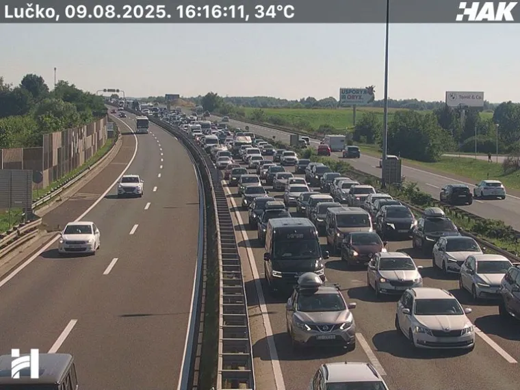 Pogledajte gužve na hrvatskim cestama i granicama: Prometne nesreće stvaraju probleme