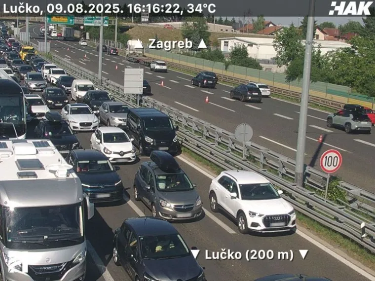 Pogledajte gužve na hrvatskim cestama i granicama: Prometne nesreće stvaraju probleme