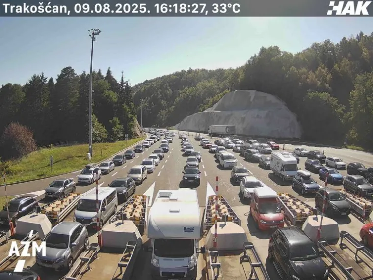 Pogledajte gužve na hrvatskim cestama i granicama: Prometne nesreće stvaraju probleme