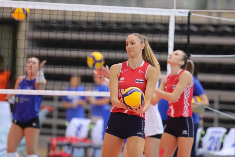 Svi su gledali &scaron;to na&scaron;e odbojka&scaron;ice rade na zagrijavanju: 'Ugodno je čuti da smo lijepe'