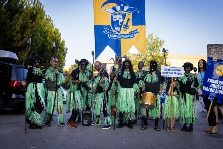 Brazilske plesačice napravile &scaron;ou u susjedstvu: Ritam je pulsirao, a svi su gledali njih