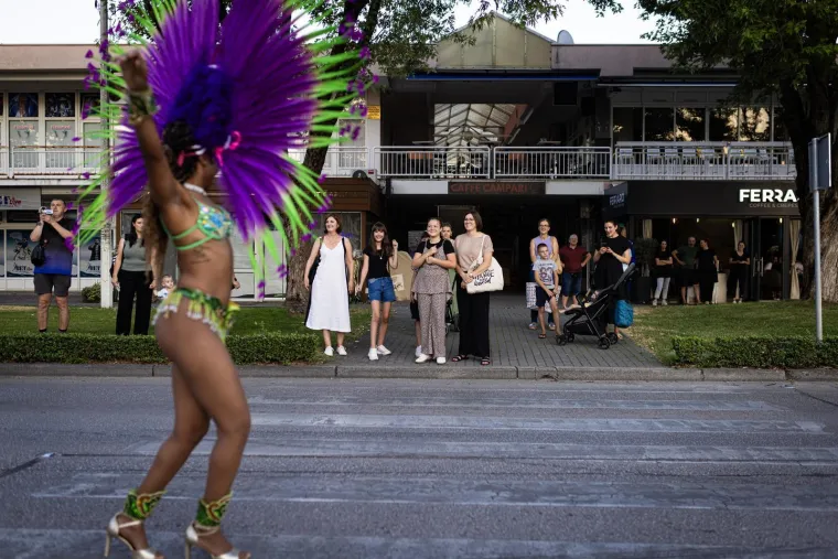 Brazilske plesačice napravile &scaron;ou u susjedstvu: Ritam je pulsirao, a svi su gledali njih