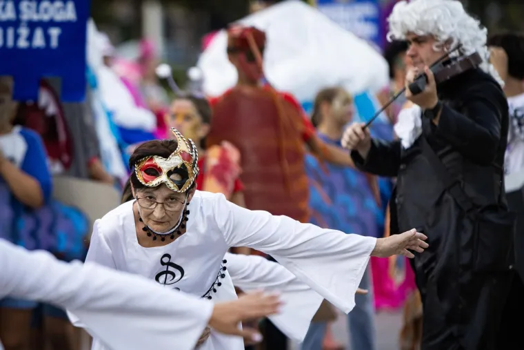 Brazilske plesačice napravile &scaron;ou u susjedstvu: Ritam je pulsirao, a svi su gledali njih