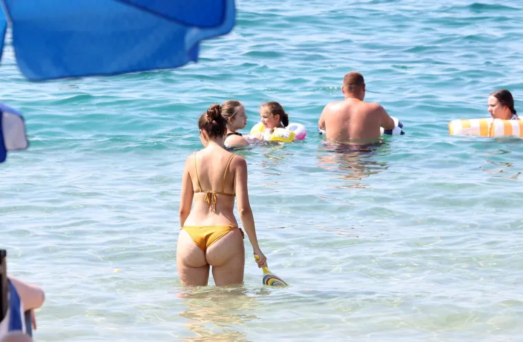 Zaboravite na toplinsku kupolu: Zgodne djevojke podigle temperaturu u cijeloj Hrvatskoj