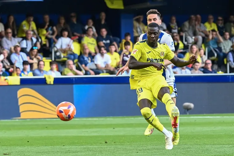 Pornozvijezda i nogometa&scaron; su u vezi! Svi pričaju kako se promijenila: 'Potpuno je druga osoba'