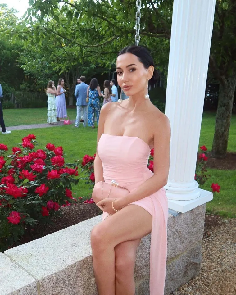 Oskudni bikiniji i bujne obline: Hrvatska manekenka Iva Kovačević prava je zavodnica