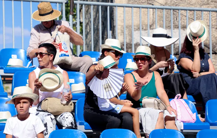 Na tribinama nikada nije bilo vatrenije: Ove ljepotice podržavale su alkare u Sinju
