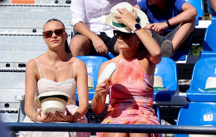 Na tribinama nikada nije bilo vatrenije: Ove ljepotice podržavale su alkare u Sinju