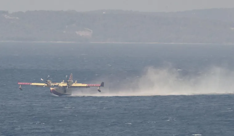 Prizori užasa vatrenog plamena dugog tri kilometra. Buktinja stigla blizu magistrale: '&Scaron;teta je velika'