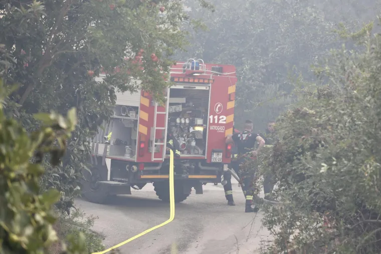 Prizori užasa vatrenog plamena dugog tri kilometra. Buktinja stigla blizu magistrale: '&Scaron;teta je velika'