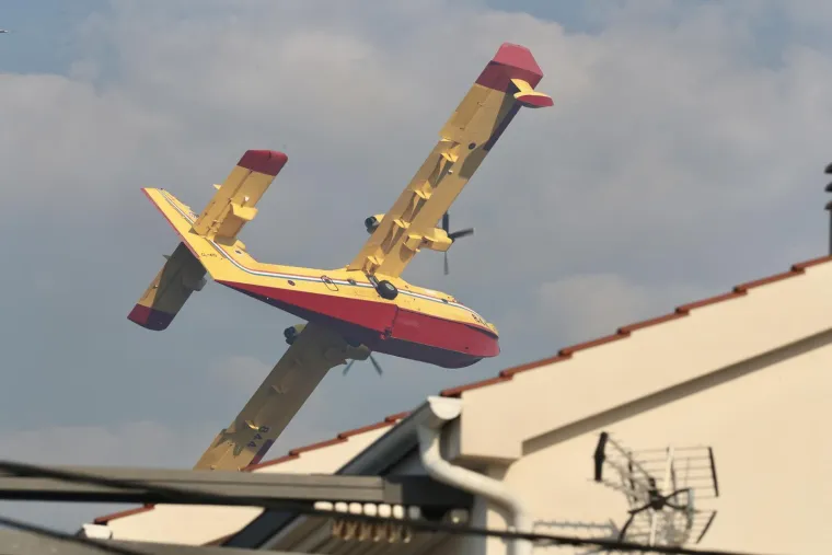 Prizori užasa vatrenog plamena dugog tri kilometra. Buktinja stigla blizu magistrale: '&Scaron;teta je velika'