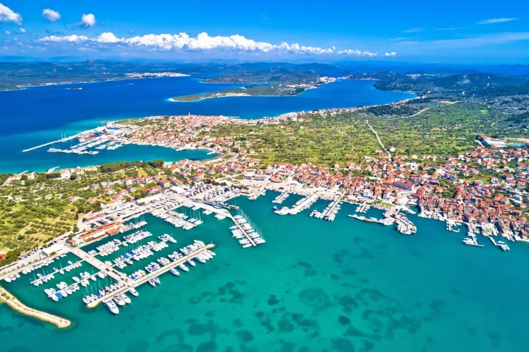 Dalmatinski dragulj savršenog spoja opuštene atmosfere i jednostavnosti dolaska: 'Bajkovito okruženje'