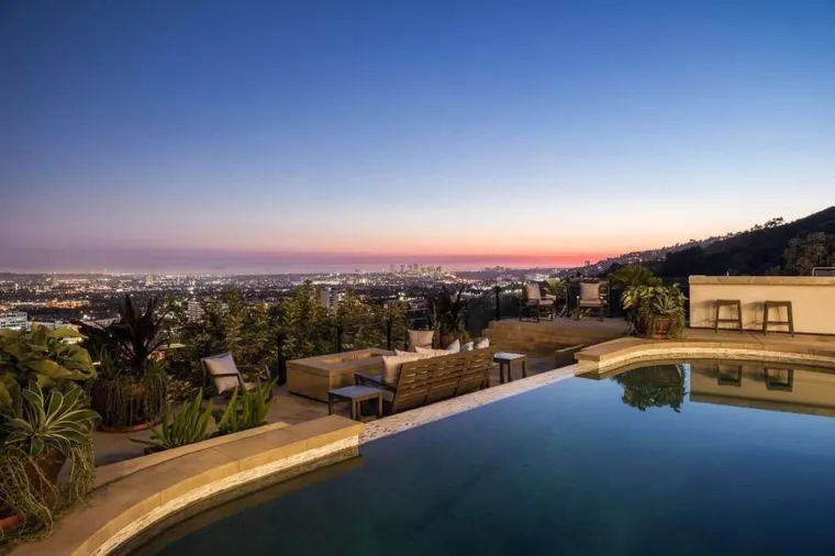 Miljenik žena kupio brutalnu vilu, cijena je paprena