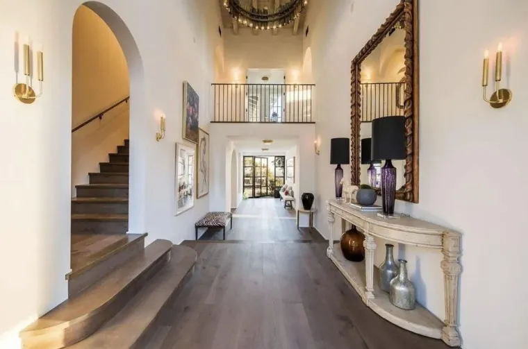 Miljenik žena kupio brutalnu vilu, cijena je paprena