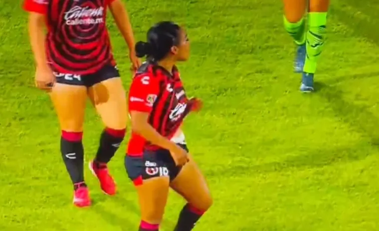 Tučnjava nogometa&scaron;ica kakvu niste vidjeli: Prsti u oči, udaranje, čupanje...