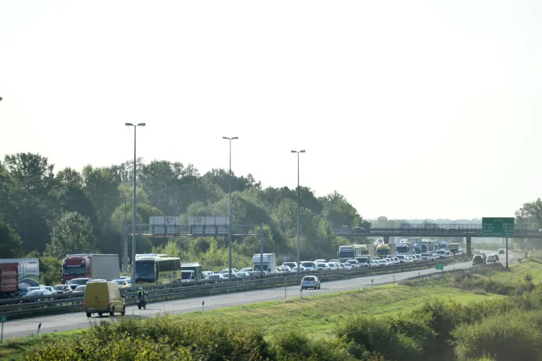 Potresni prizori lančanog sudara na A3: Sve je počelo kada je cisterna naletjela na BMW