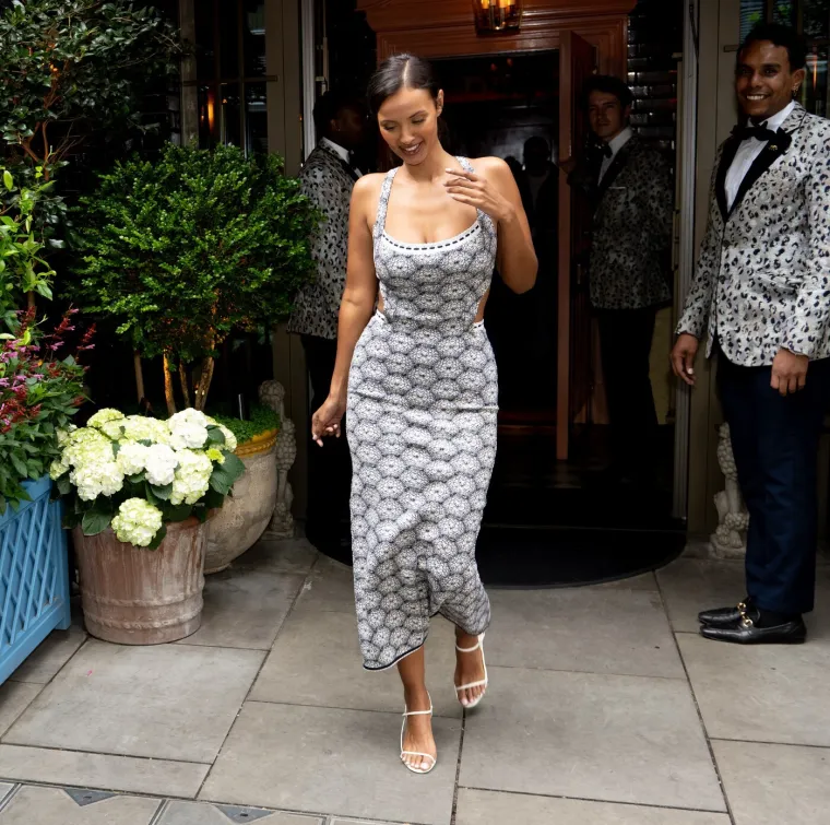 Je li ovo najljep&scaron;a voditeljica na svijetu? Zaraznim osmijehom i oblinama zaludila svijet