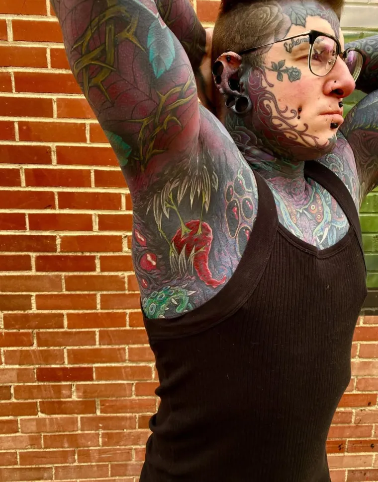 Ovo je najtetoviraniji otac na svijetu: Prekrio je tijelo tintom i na to potrošio čitavo bogatstvo