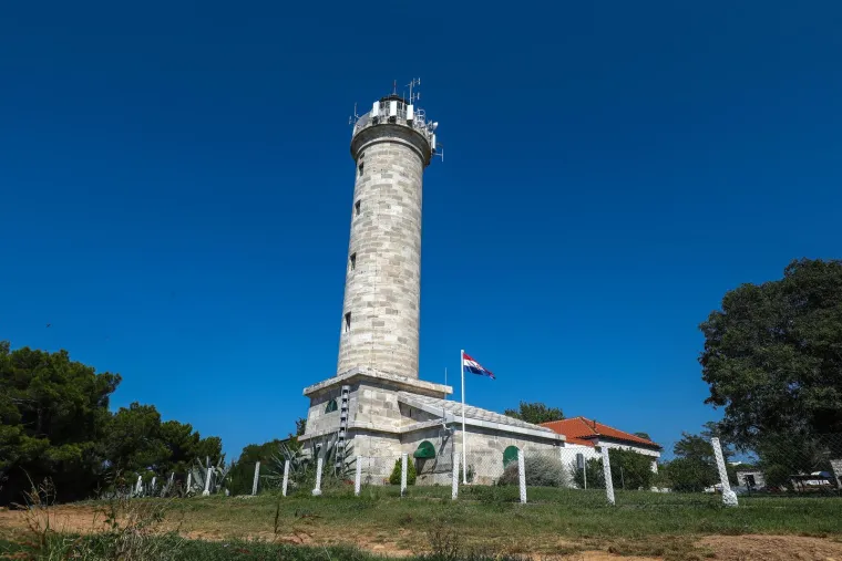 Kameni div dva stoljeća prkosi buri i čuva legendu o tužnoj ljubavi: 'Slika koja ostaje zauvijek'