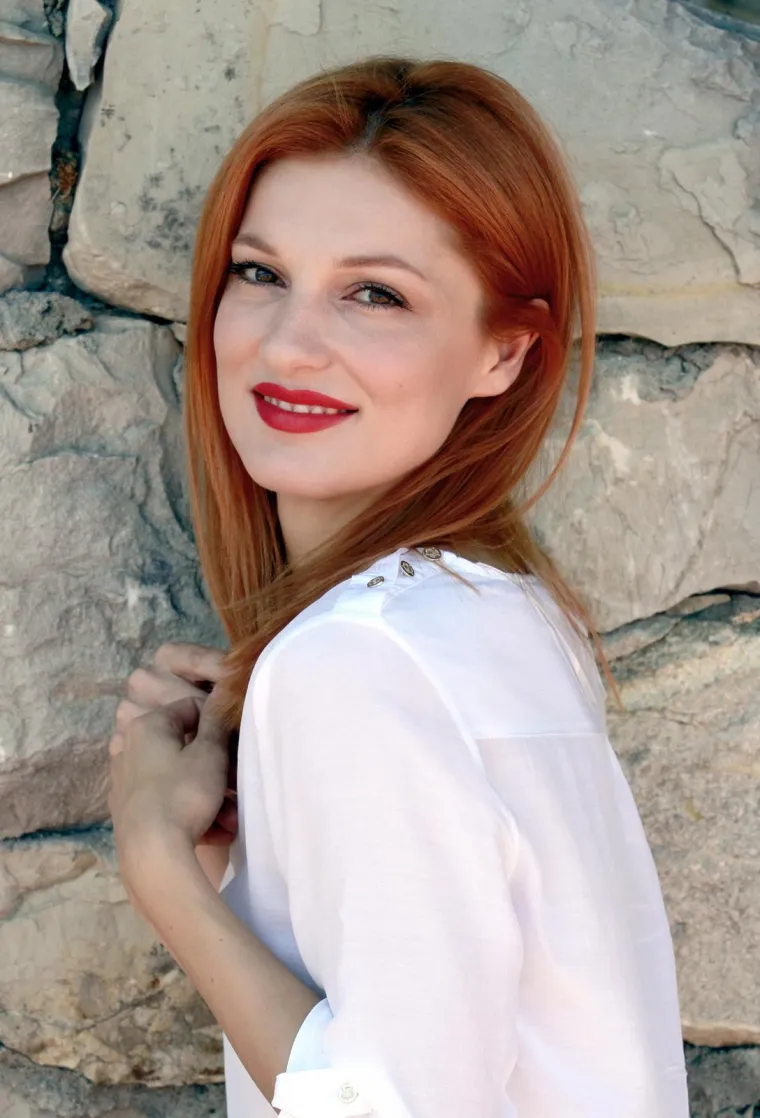 Crvenokosa ljepotica zvonkog glasa jedna je od najljep&scaron;ih Hrvatica: Godine joj nitko ne bi pogodio