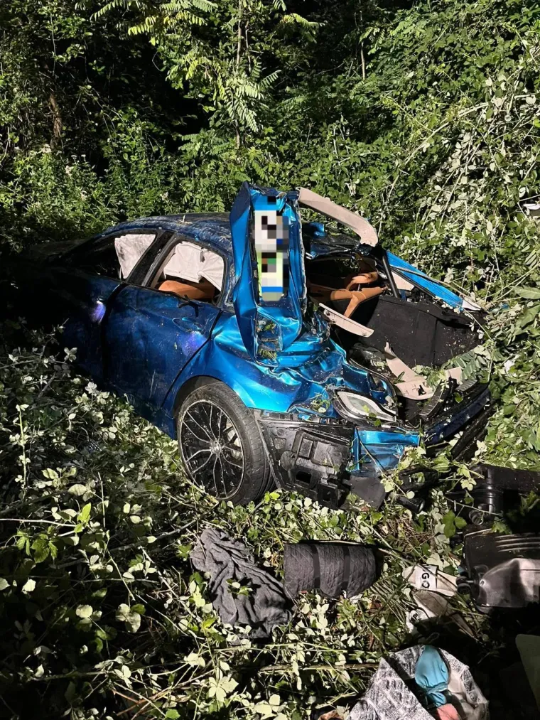 Sletio u provaliju duboku sedam metara: Među ozlijeđenima i maloljetnici