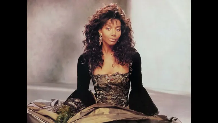 Od konobarice do supermodela i trenerice borilačkih vje&scaron;tina: Ovo su sve žene Roberta De Nira