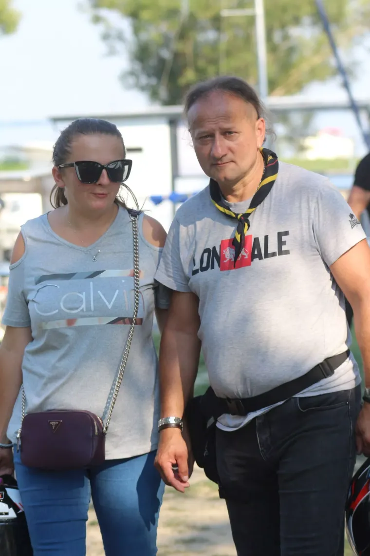 Sve joj stoji kao saliveno: Tajanstvena plavu&scaron;a osmijehom osvojila prolaznike na prvi pogled