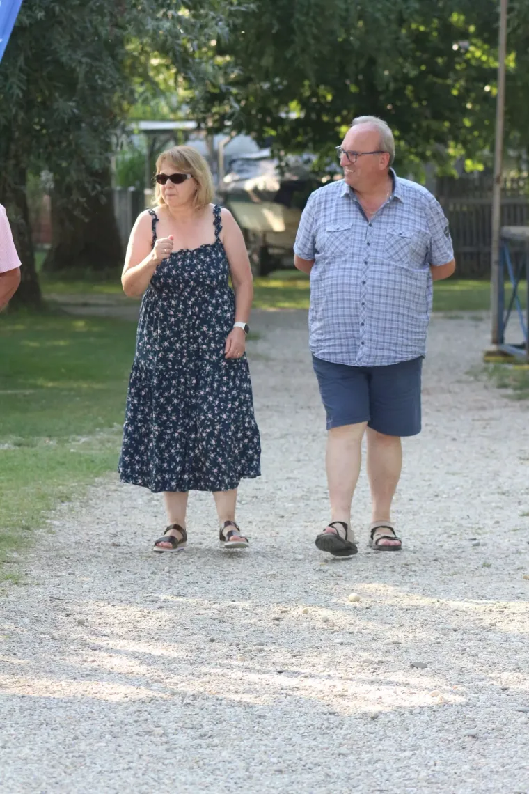 Sve joj stoji kao saliveno: Tajanstvena plavu&scaron;a osmijehom osvojila prolaznike na prvi pogled