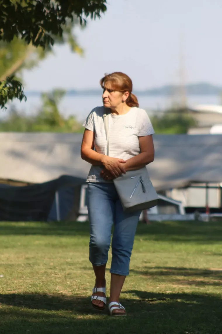 Sve joj stoji kao saliveno: Tajanstvena plavuša osmijehom osvojila prolaznike na prvi pogled