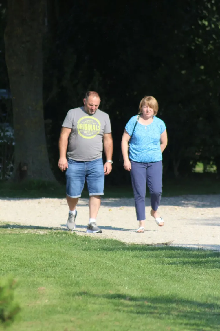 Sve joj stoji kao saliveno: Tajanstvena plavu&scaron;a osmijehom osvojila prolaznike na prvi pogled