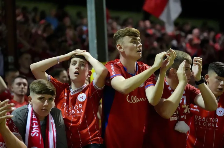 Navijači Shelbournea ukrali show: Pogledajte kako su se duhovito sjetili Hajduka