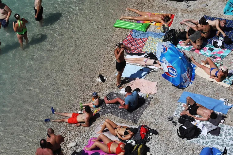 Roza bikini i brončani ten, nema tko se za njom ne bi okrenuo: Ima recept za uživanje ljeti