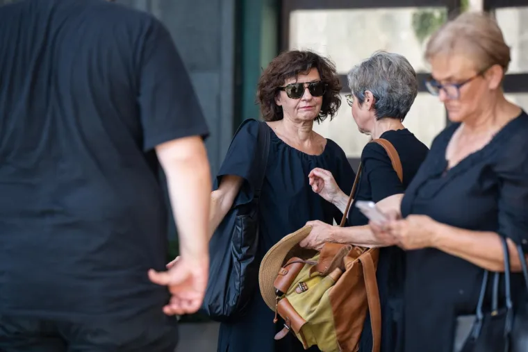 Posljednji ispraćaj Nine Erak: Od na&scaron;e glumice oprostila se poznata televizijska lica