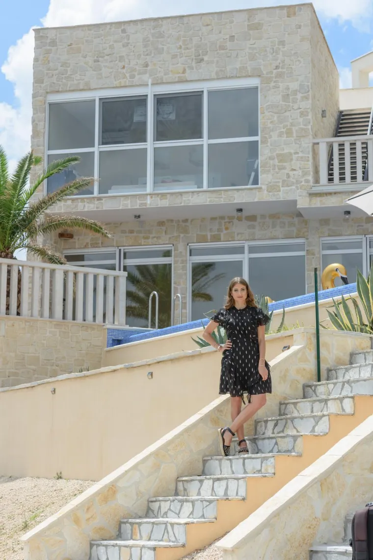 Ovo je luksuzna vila njemačkog nogometaša u Posedarju, dijeli ju sa ženom koju je ostavio