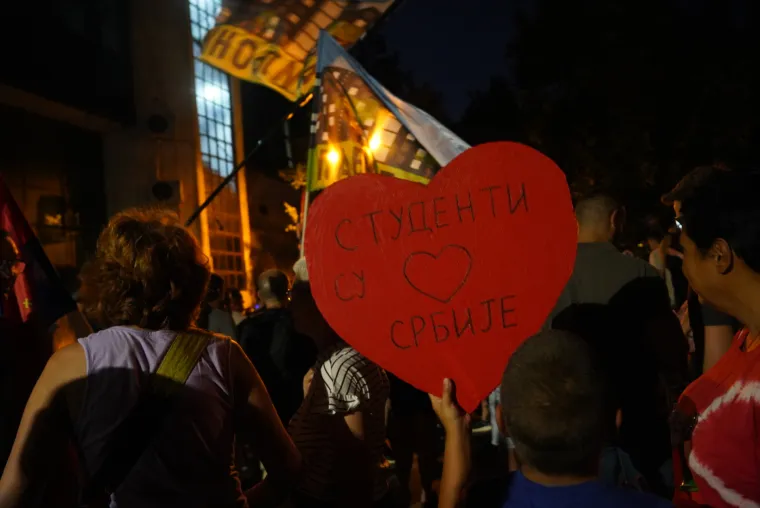 Suzavci, kordoni žandarmerije i brutalnost na najjače: Ovako izgleda stvarnost kod na&scaron;ih susjeda