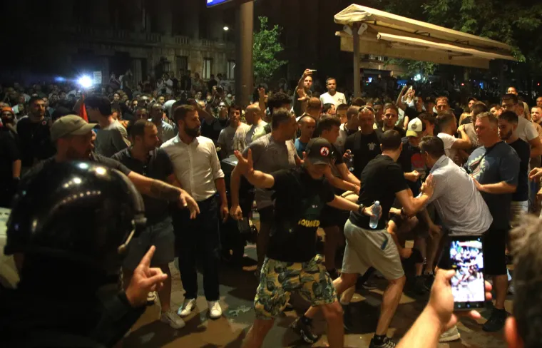 Suzavci, kordoni žandarmerije i brutalnost na najjače: Ovako izgleda stvarnost kod na&scaron;ih susjeda