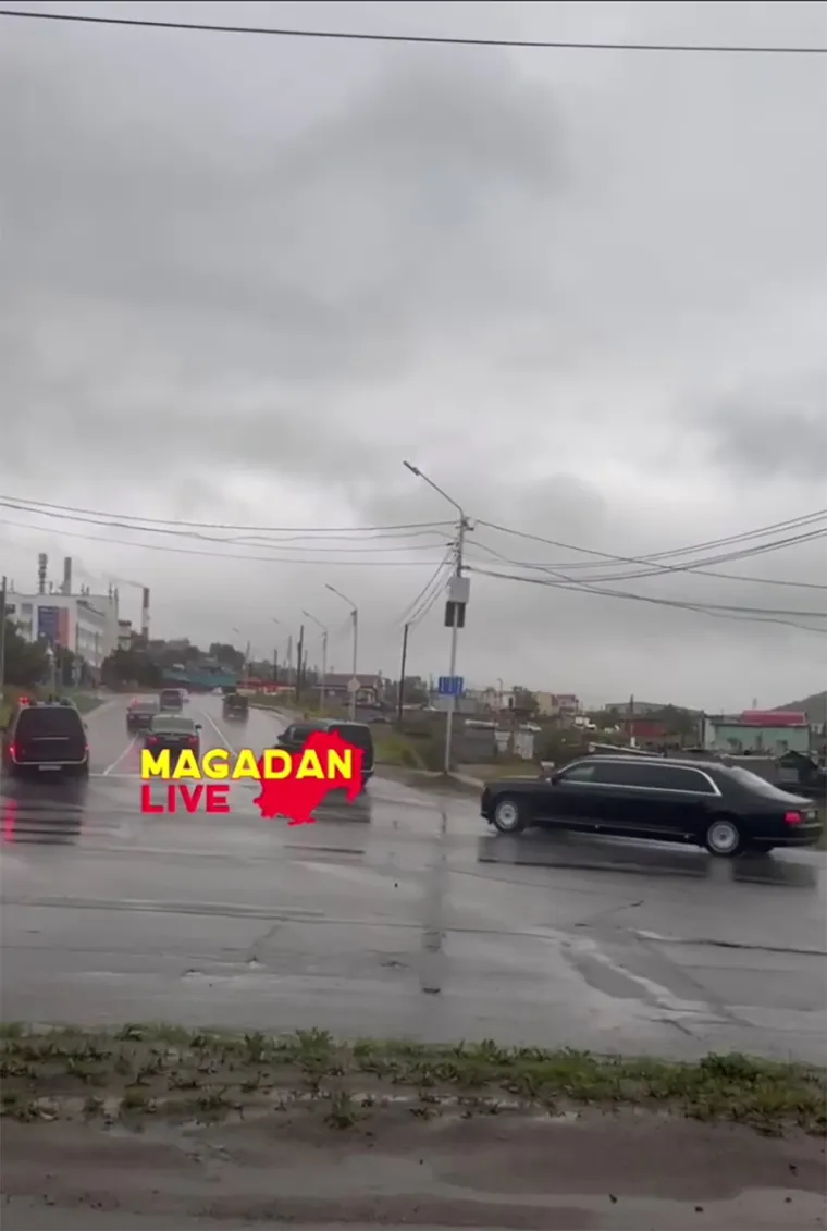 Pogledajte konvoj blindiranih vozila koji prevozi Putina: Avion čeka polijetanje