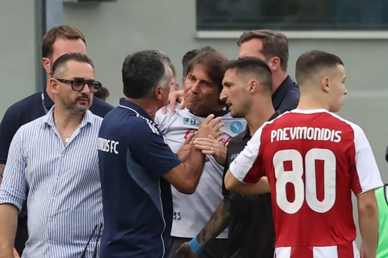 Antonio Conte izvan kontrole: Slavni Talijan podivljao, o onome &scaron;to je napravio priča cijeli svijet