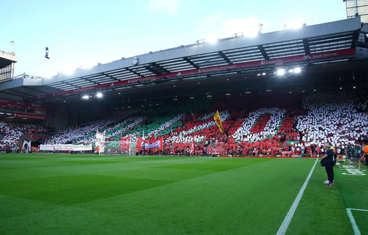 Emotivna noć: Ovako je Anfield odao počast tragično preminulim Diogu Joti i Andre Silvi