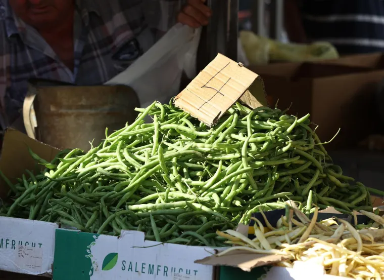Grožđe, šljive, marelice - sve po 5 eura: Je li vam ovo normalno? Pogledajte cijene s tržnice na Jadranu